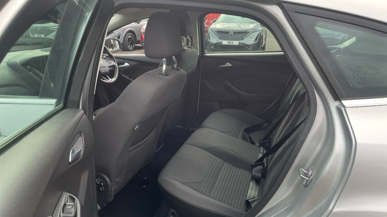 Ford Focus 1.5 TDCi 120 Titanium 5dr Diesel Hatchback